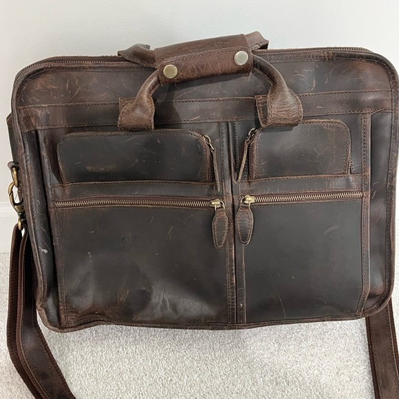 NWOT Brown Leather Briefcase with Pockets and Detachable Crossbody Strap - Picture 2 of 4
